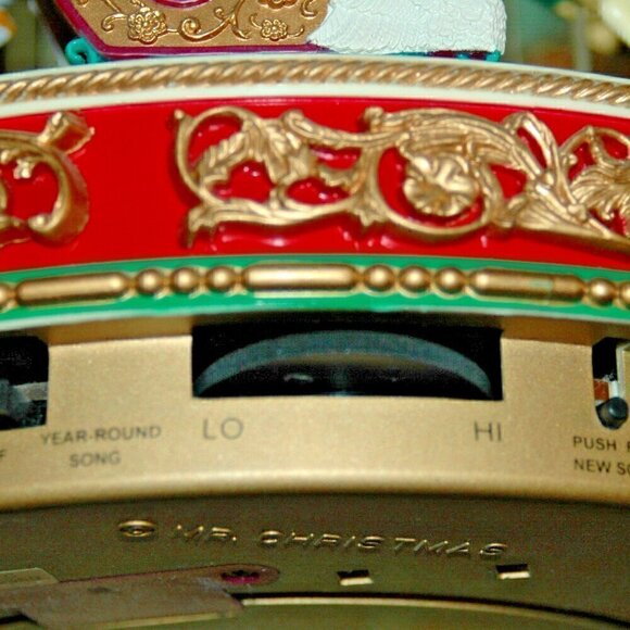 Mr. Christmas Holiday Merry Go Round Musical Animated Carousel - Picture 7 of 11